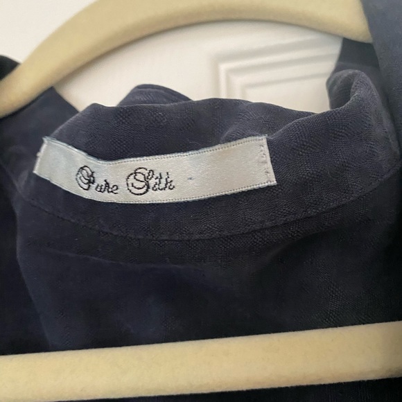 VINTAGE Navy Blouse - Picture 2 of 2